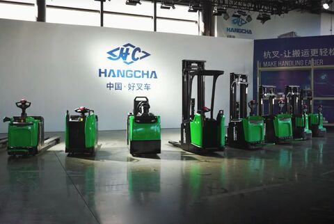 Kompletní řada X skladových vozíků Hancha